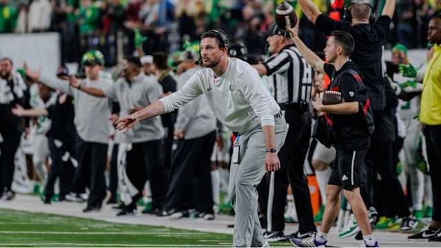 Oregon Ducks head coach Dan Lanning in the Pac-12 Championship against the Washington Huskies.